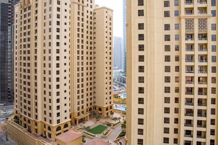 Дубай: Simple Yet Elegant Studio Apartment in JBR