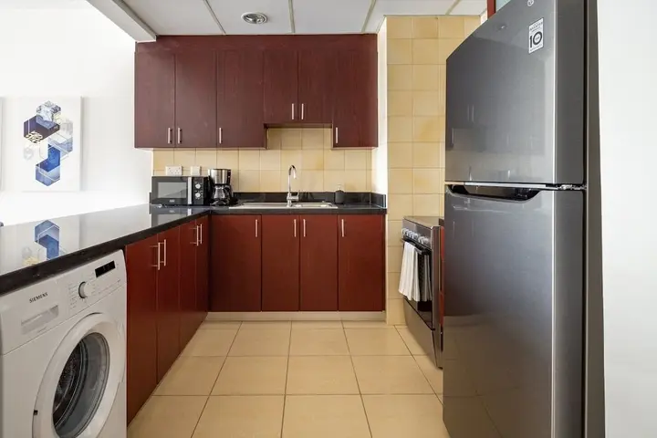 Дубай: Simple Yet Elegant Studio Apartment in JBR