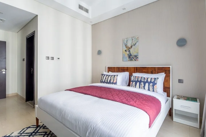Дубай: Luxuriously Elegant 2BR Apartment in Downtown Dubai