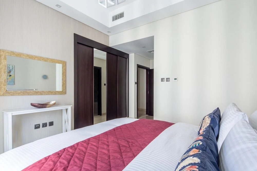 Дубай: Luxuriously Elegant 2BR Apartment in Downtown Dubai