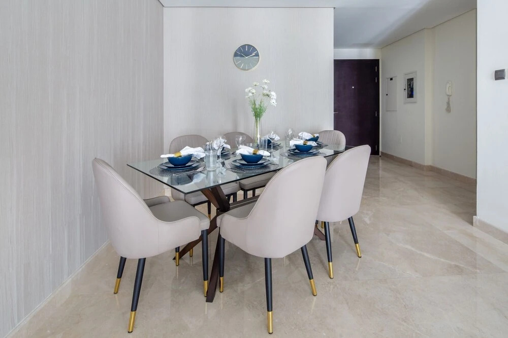 Дубай: Luxuriously Elegant 2BR Apartment in Downtown Dubai