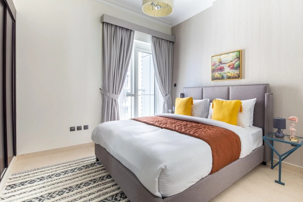 Дубай: Luxuriously Elegant 2BR Apartment in Downtown Dubai