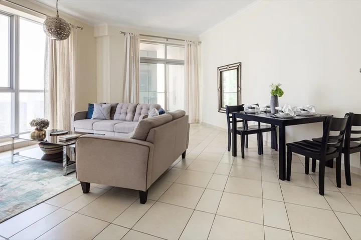 Дубай: Stylish & Spacious 2BR In Dubai Marina