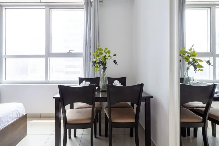 Дубай: Light and Modern Studio in Jlt! Sleeps 3!