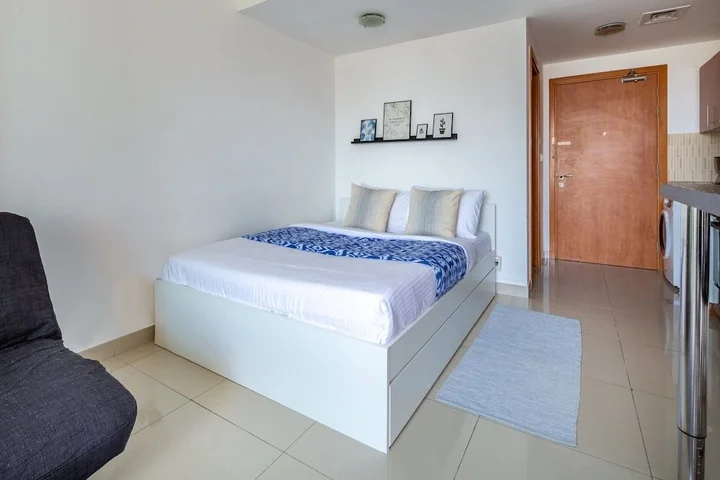 Дубай: Stylish and Comfy Studio in Lakeside Impz!