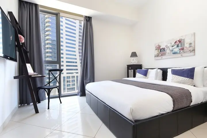 Дубай: Spacious 2BR Dubai Marina Apartment, Amazing Location!