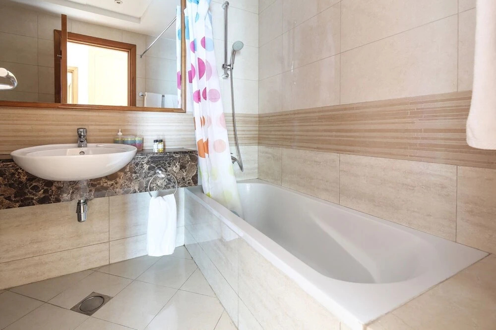 Дубай: Spacious 2BR Dubai Marina Apartment, Amazing Location!