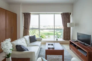 Дубай: Spacious and Comfy Studio in Heart of Jlt!