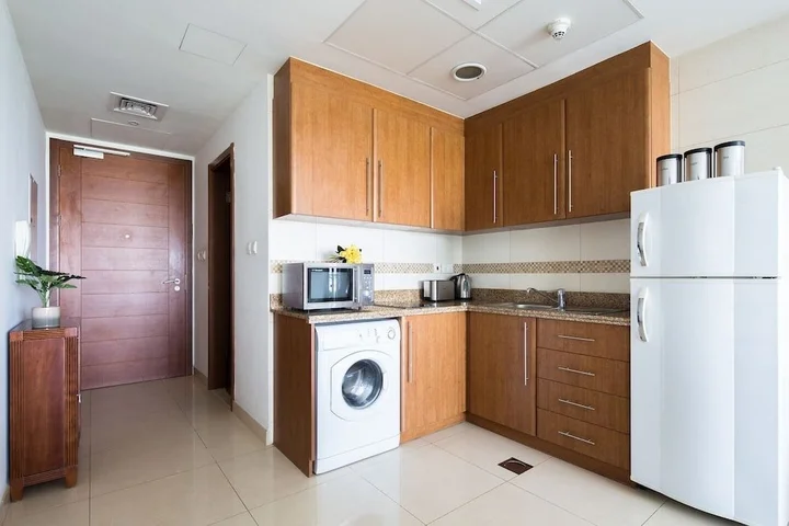 Дубай: Spacious and Comfy Studio in Heart of Jlt!