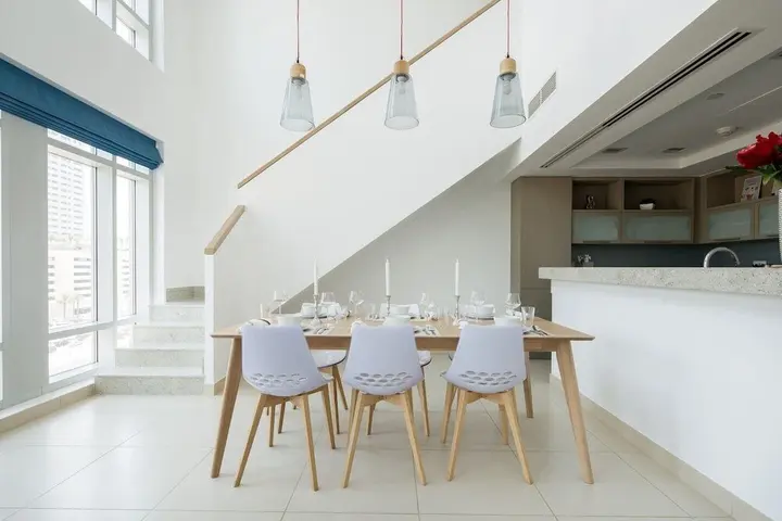 Дубай: Unique + Stunning 2BR Loft in Downtown Dubai!