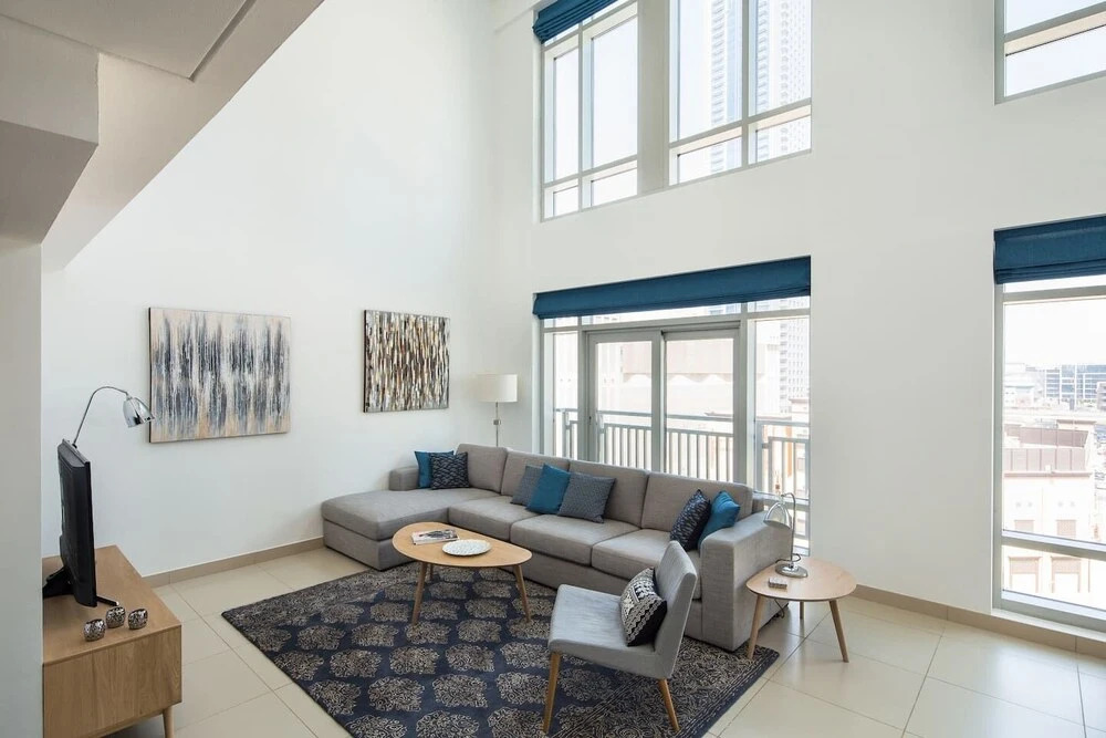 Дубай: Unique + Stunning 2BR Loft in Downtown Dubai!