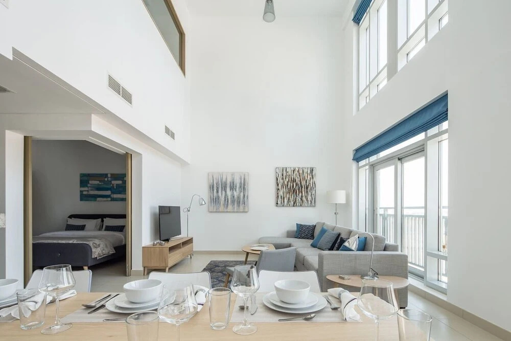 Дубай: Unique + Stunning 2BR Loft in Downtown Dubai!
