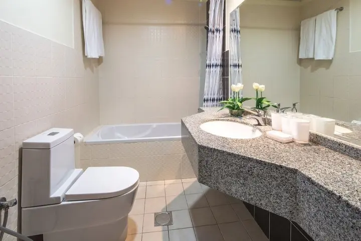 Дубай: Signature Living in Modern 1BR Apartment at Jvt!