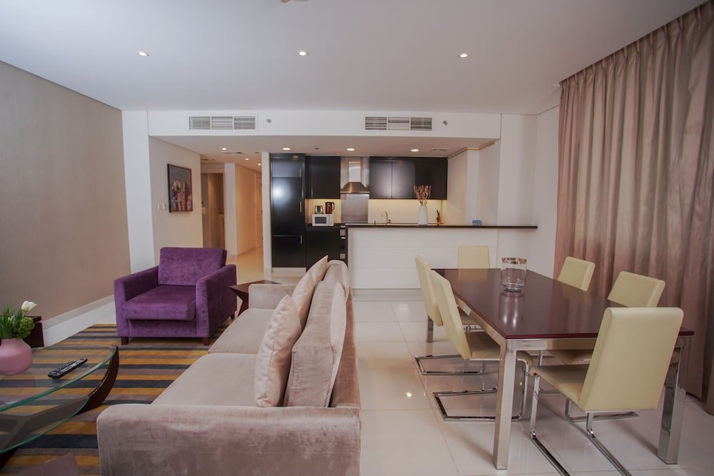 Дубай: OSKENA Vacation Homes - Damac Maison Cour Jardine