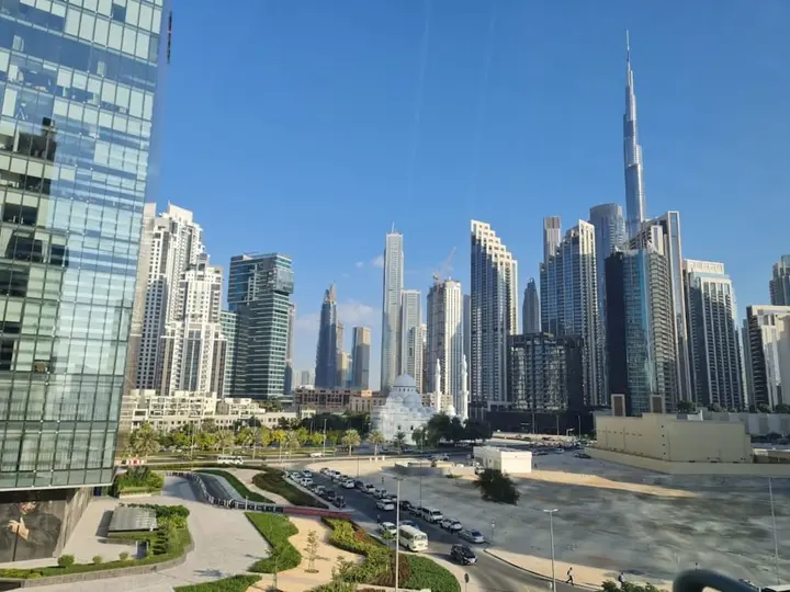 Дубай: OSKENA Vacation Homes - Damac Maison Cour Jardine
