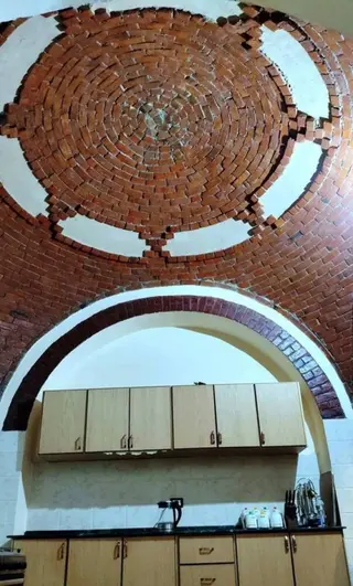 Луксор: The Healing House
