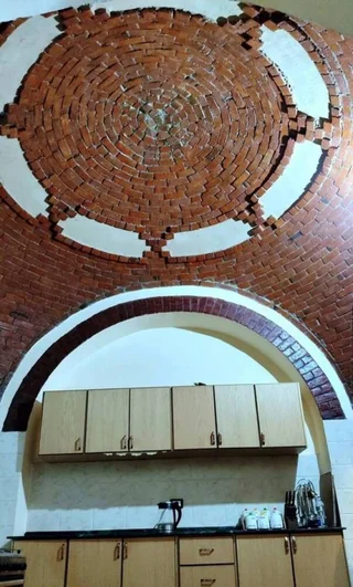 Луксор: The Healing House