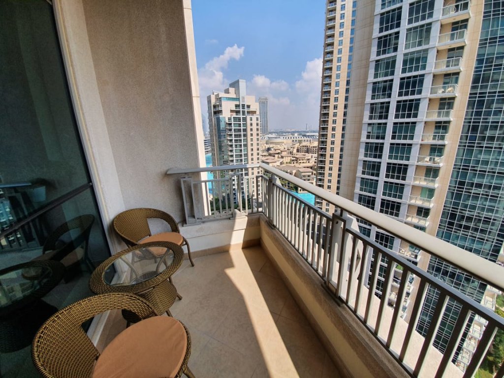 Дубай: Amazing Stay & View in Dubai Downtown