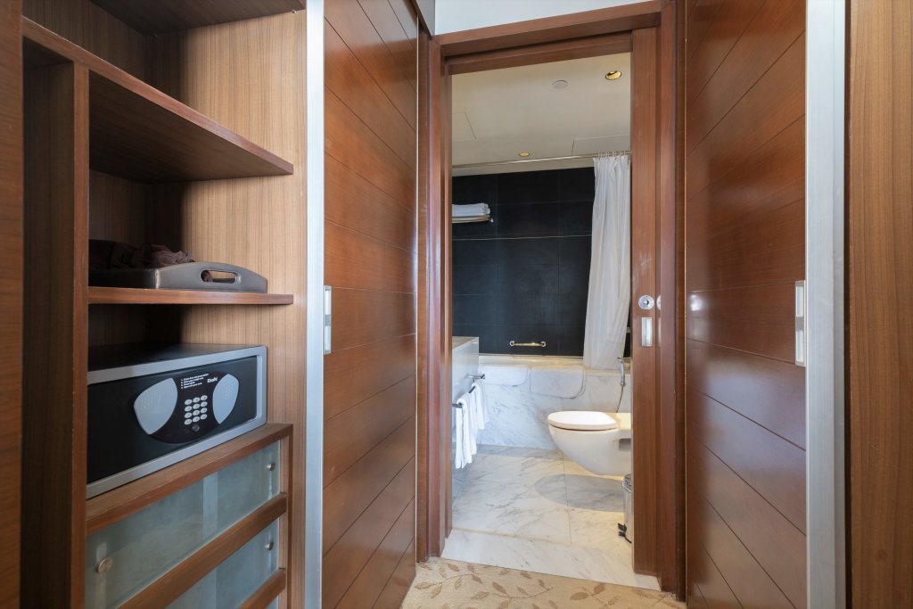 Дубай: Stunning studio at The Address Dubai Mall Residence