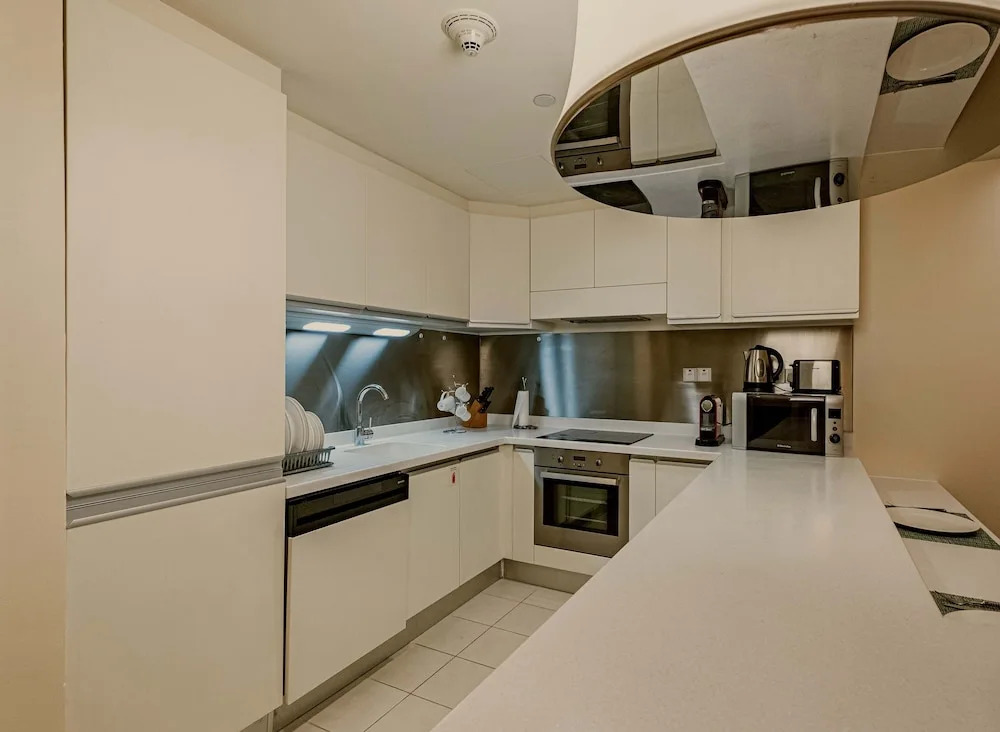 Дубай: Spacious & Chic Address Dubai Mall Residence