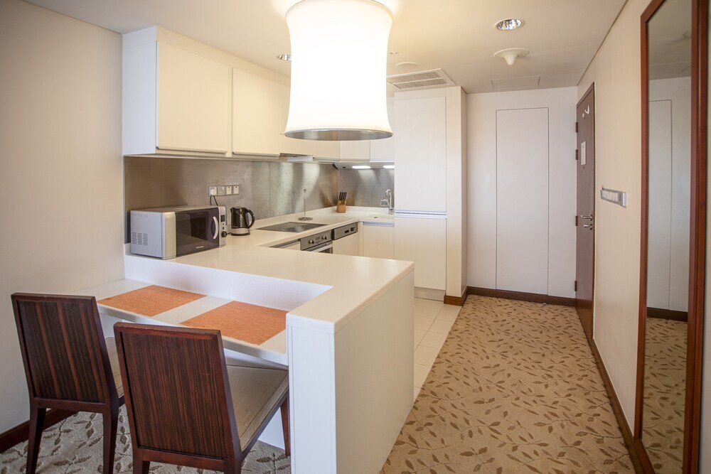 Дубай: Spacious & Chic Address Dubai Mall Residence