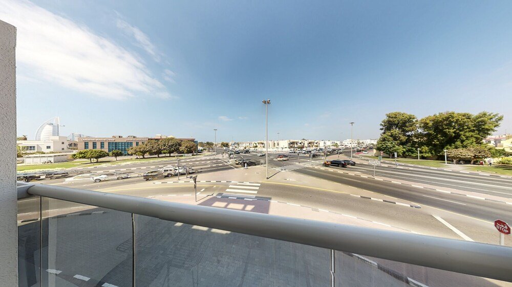Дубай: Brand New Apartments in Jumeirah