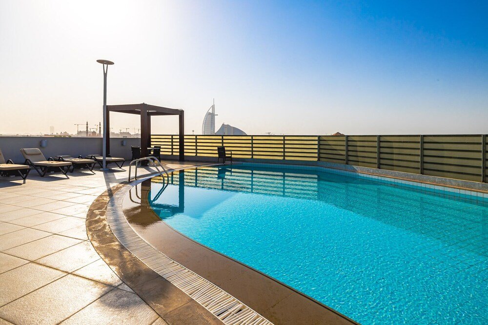 Дубай: Brand New Apartments in Jumeirah