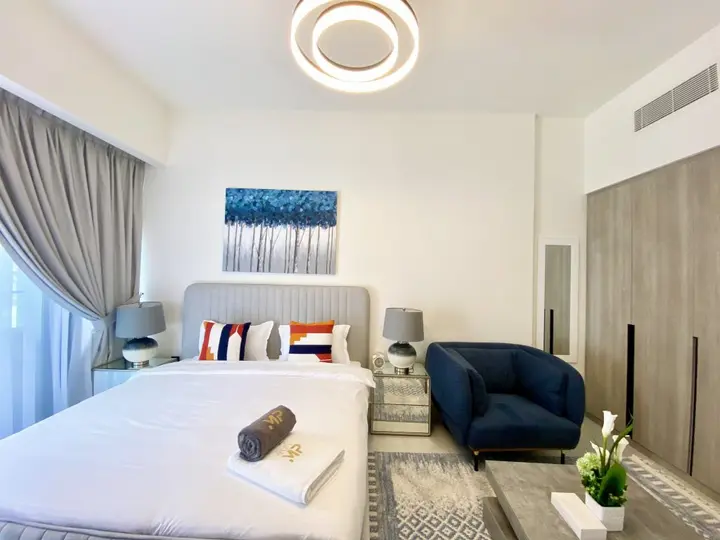 Дубай: Trendy Studio at the Heart of JVC with Health Club