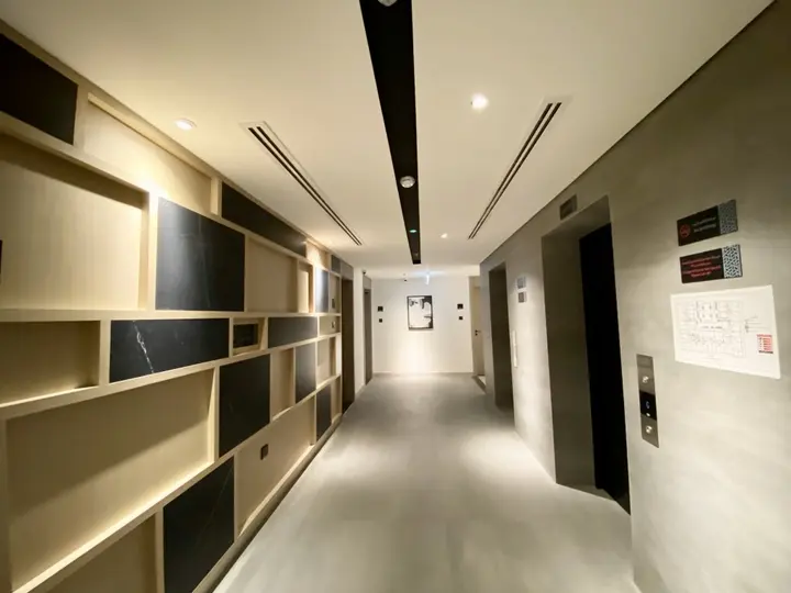 Дубай: Trendy Studio at the Heart of JVC with Health Club
