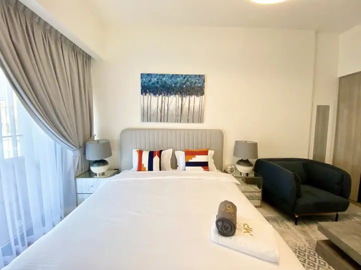 Дубай: Trendy Studio at the Heart of JVC with Health Club