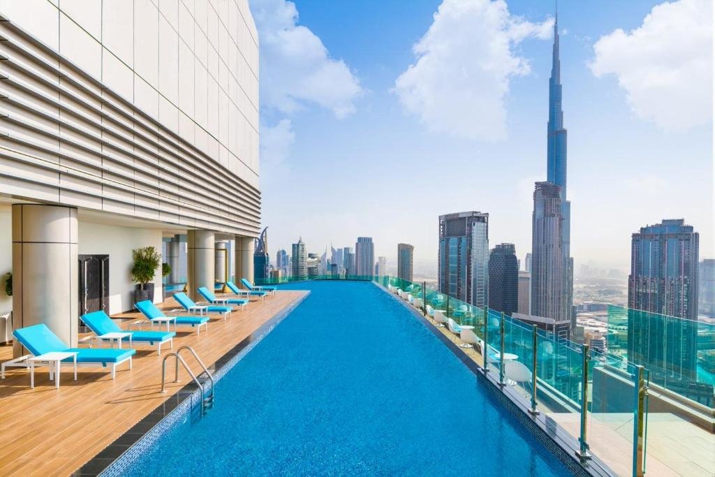 Дубай: Paramount Hotel Midtown