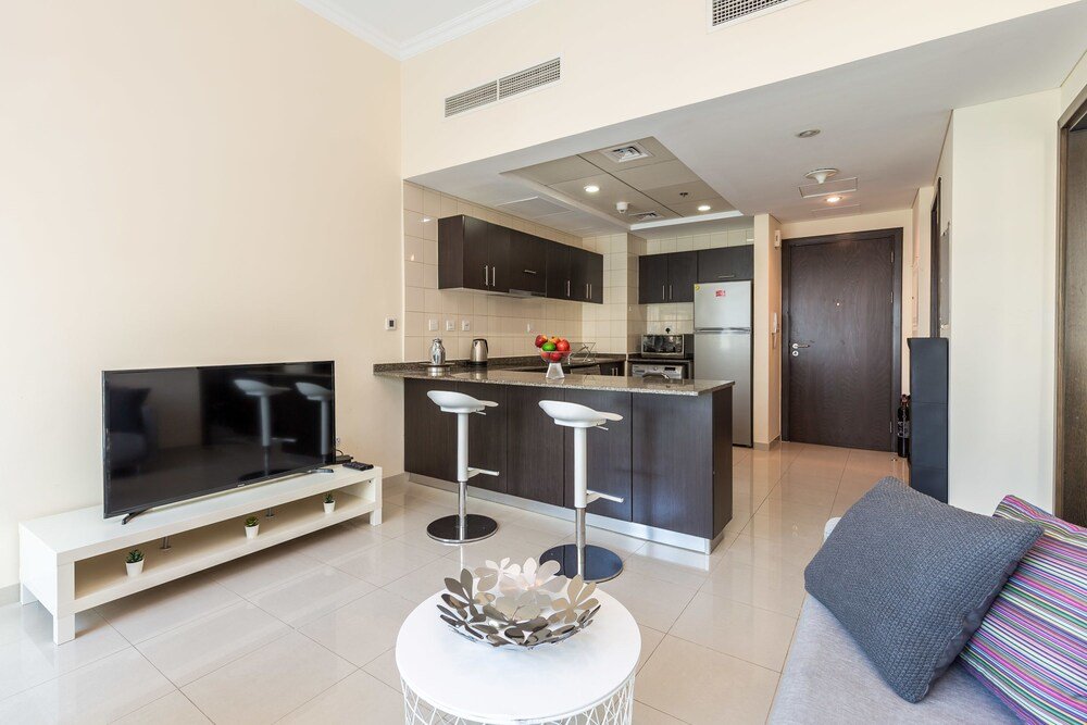 Дубай: Deluxe Holiday Homes - Bay Central