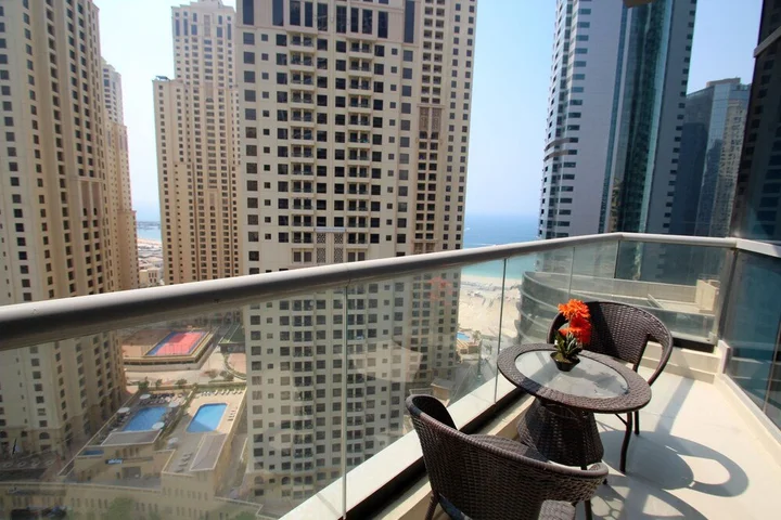 Дубай: Kennedy Towers - Bay Central