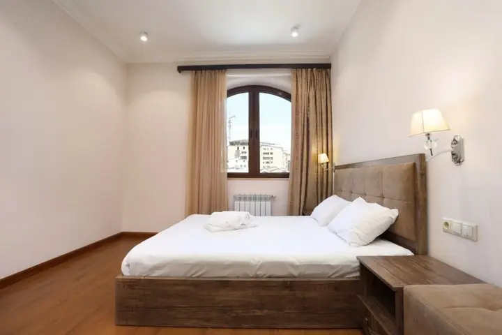 Апартаменты Stay Inn on Buzand Str. 17-33 — фото 1