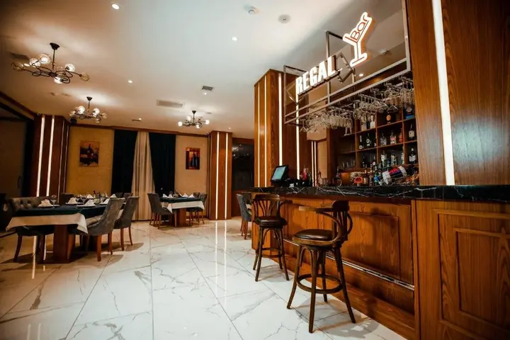 Баку: Отель Regal Inn Badamdar