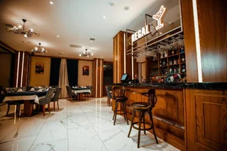 Баку: Отель Regal Inn Badamdar