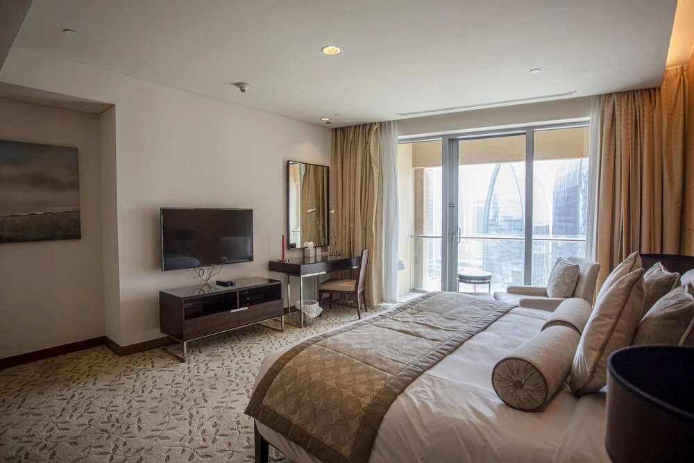 Дубай: Ultimate Luxury at Fashion Avenue Dubai Mall Residences