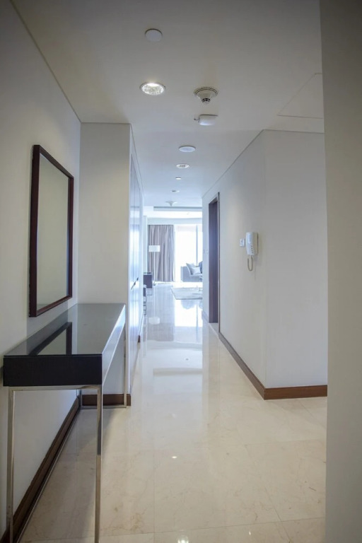 Дубай: Ultimate Luxury at Fashion Avenue Dubai Mall Residences