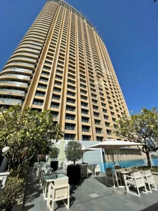 Дубай: Ultimate Luxury at Fashion Avenue Dubai Mall Residences