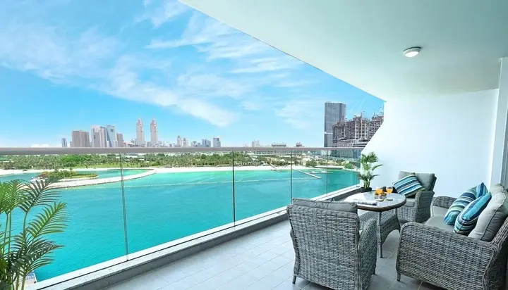 Дубай: LUX - Opulent Island Suite 6