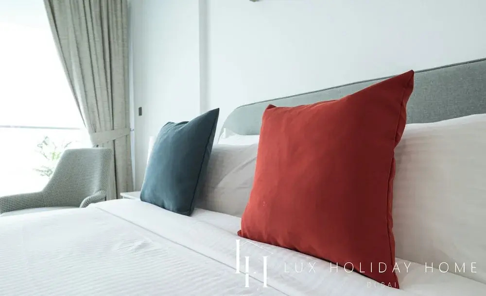 Дубай: LUX - Opulent Island Suite 6