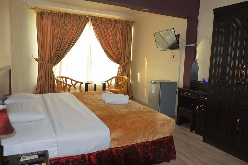 Шарджа: OYO 394 Dana Al Buhaira Beach Hotel
