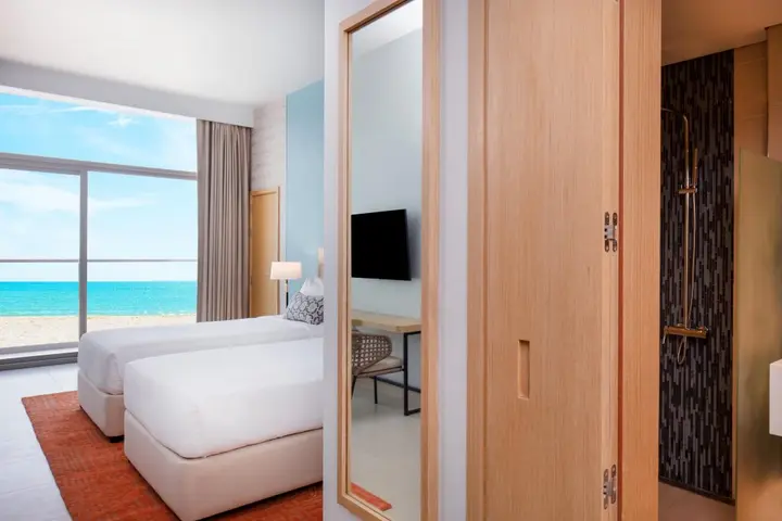 Дубай: Centara Mirage Beach Resort Dubai