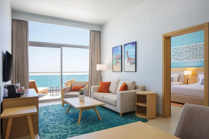 Дубай: Centara Mirage Beach Resort Dubai