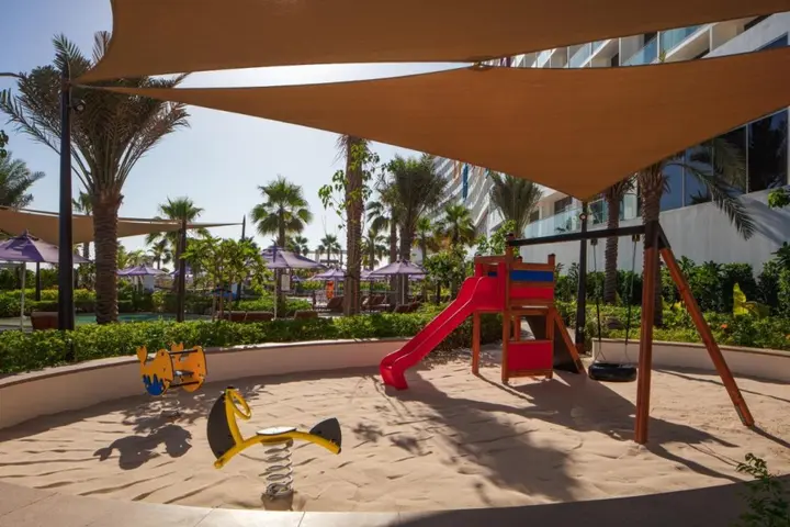 Дубай: Centara Mirage Beach Resort Dubai