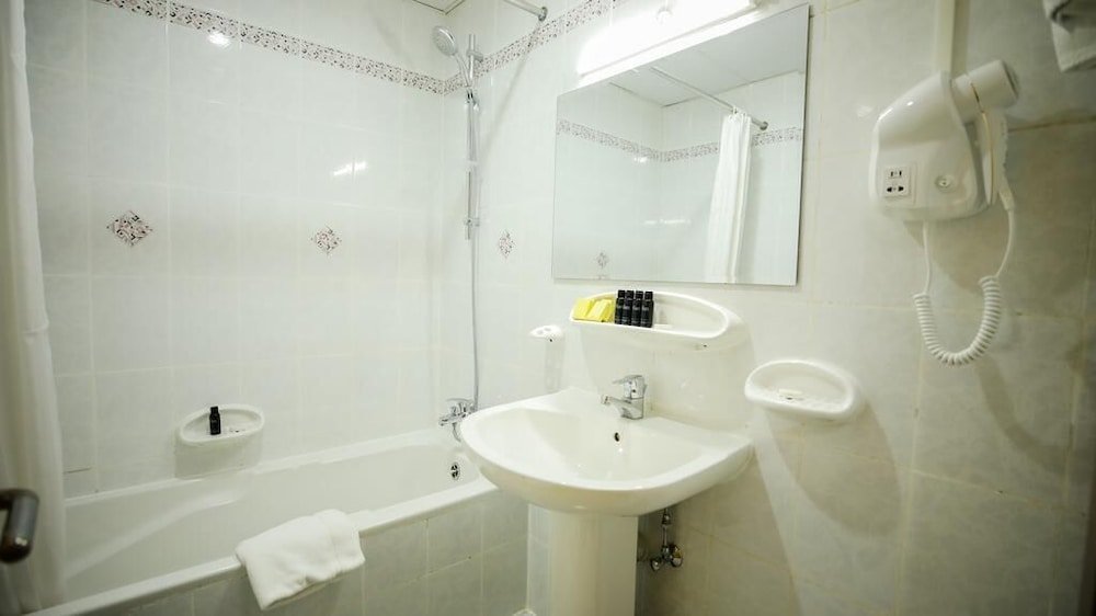 Дубай: Green House Hotel Apartment