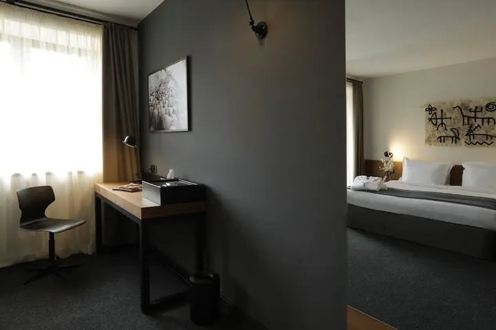 Омало: Hotel Samzeo