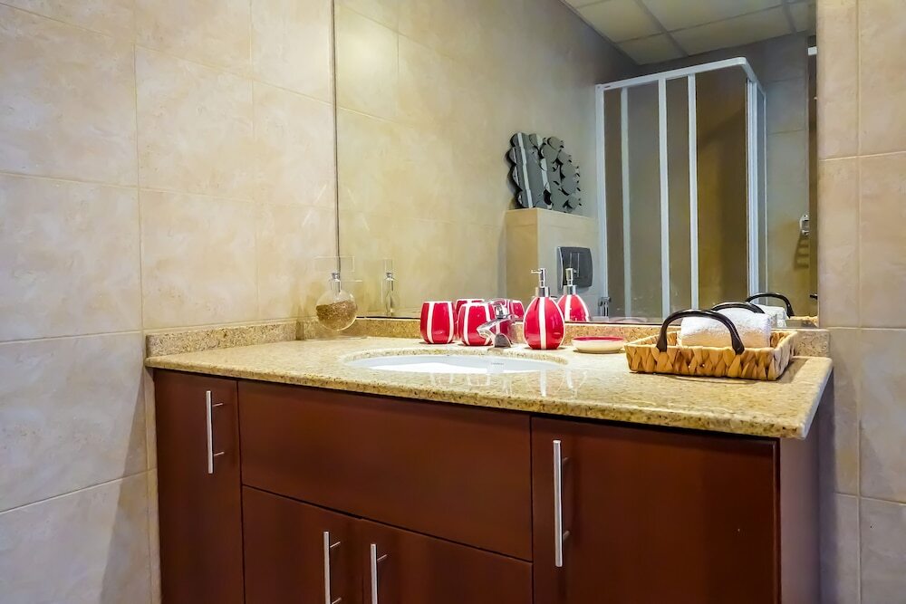 Дубай: SuperHost- Premium 1BR with Partial Marina View