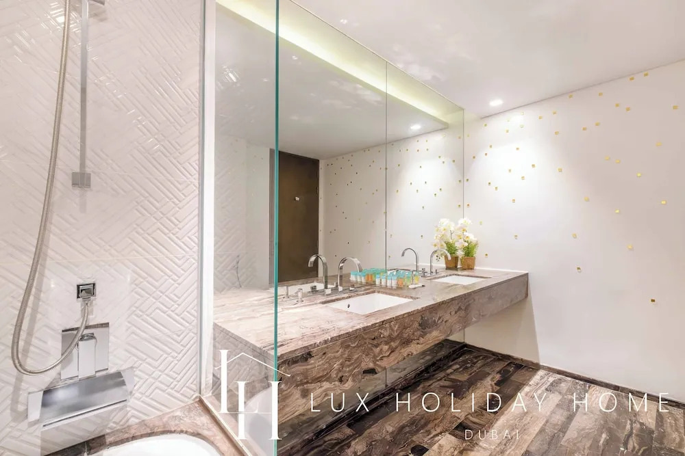 Дубай: LUX - Lavish Suite Palm Jumeirah view 3