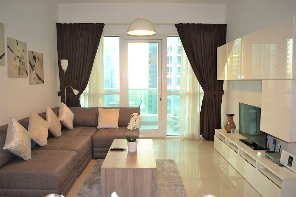 Дубай: 1 Bedroom with balcony for rent in Dubai Marina - PLO